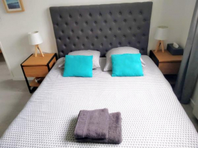Chambre et salle de bain de privée proche de Pau